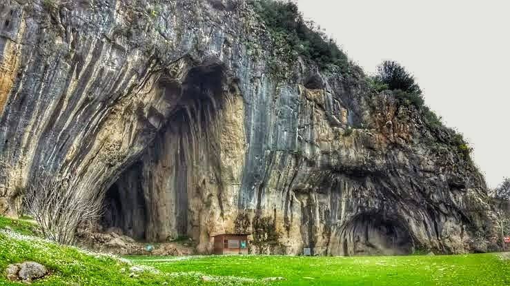 İskenderin Mağarası