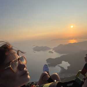 Image sunset_paragliding